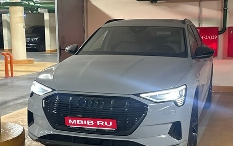 Audi e-tron I, 2019 год, 4 449 999 рублей, 19 фотография