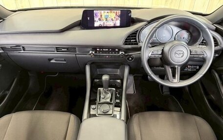 Mazda 3, 2022 год, 1 330 855 рублей, 9 фотография