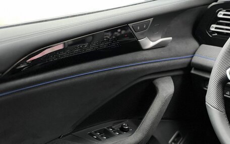 Volkswagen Tiguan, 2025 год, 5 090 000 рублей, 33 фотография