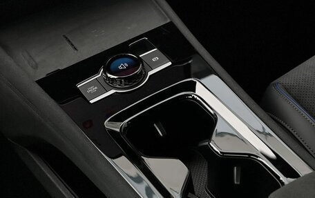 Volkswagen Tiguan, 2025 год, 5 090 000 рублей, 32 фотография