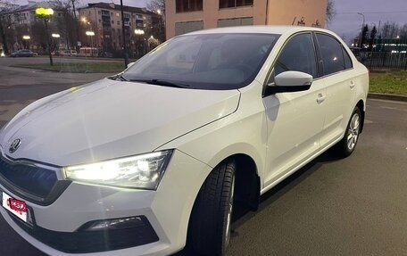 Skoda Rapid II, 2021 год, 1 750 000 рублей, 2 фотография