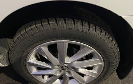 Skoda Rapid II, 2021 год, 1 750 000 рублей, 18 фотография