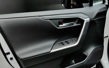 Toyota RAV4, 2025 год, 4 450 000 рублей, 28 фотография