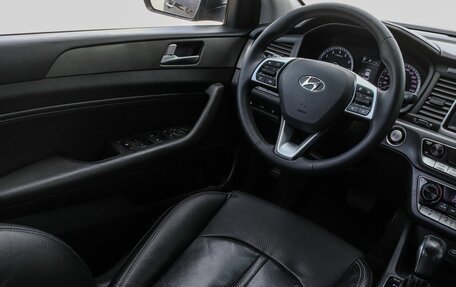 Hyundai Sonata VII, 2018 год, 1 765 000 рублей, 9 фотография