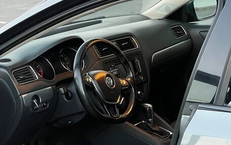 Volkswagen Jetta VI, 2015 год, 1 380 000 рублей, 10 фотография
