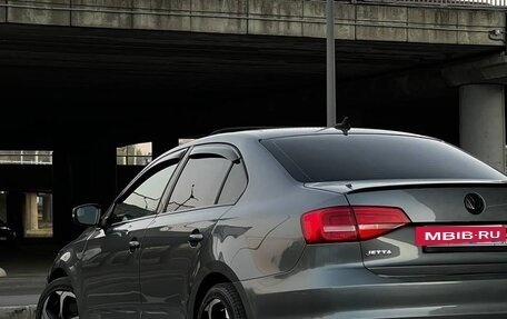 Volkswagen Jetta VI, 2015 год, 1 380 000 рублей, 2 фотография