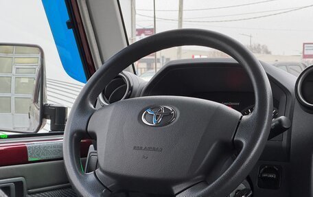 Toyota Land Cruiser 70, 2011 год, 6 500 000 рублей, 11 фотография