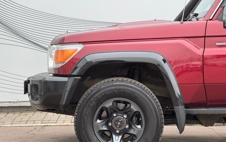 Toyota Land Cruiser 70, 2011 год, 6 500 000 рублей, 2 фотография