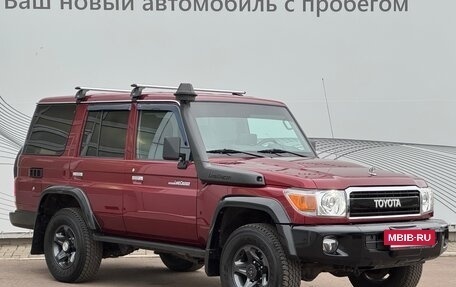 Toyota Land Cruiser 70, 2011 год, 6 500 000 рублей, 5 фотография