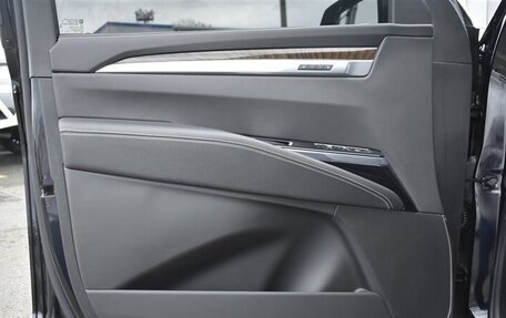 Cadillac Escalade V, 2025 год, 20 533 568 рублей, 12 фотография