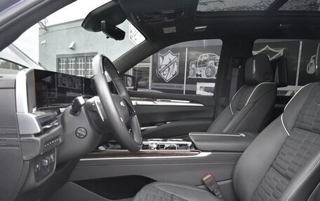 Cadillac Escalade V, 2025 год, 20 533 568 рублей, 13 фотография