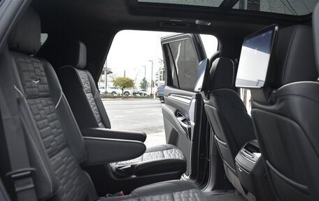 Cadillac Escalade V, 2025 год, 20 533 568 рублей, 25 фотография