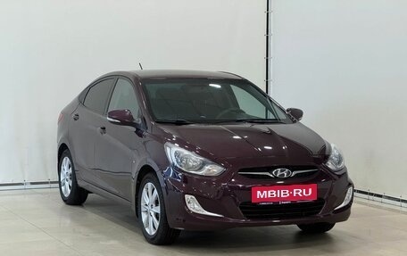 Hyundai Solaris II рестайлинг, 2012 год, 920 000 рублей, 2 фотография