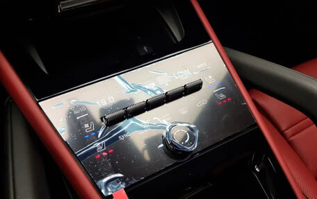 Porsche Cayenne III, 2024 год, 16 100 080 рублей, 17 фотография