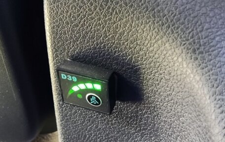 Renault Logan II, 2017 год, 1 150 000 рублей, 5 фотография