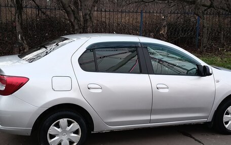 Renault Logan II, 2018 год, 580 000 рублей, 2 фотография