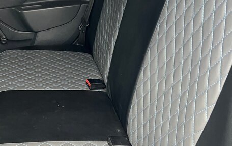 Renault Logan II, 2018 год, 380 000 рублей, 7 фотография