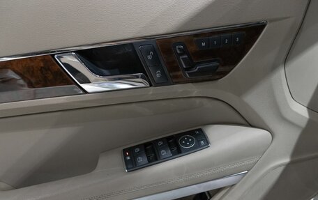 Mercedes-Benz E-Класс, 2011 год, 1 280 000 рублей, 8 фотография