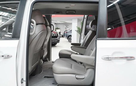 KIA Carnival III, 2018 год, 2 599 000 рублей, 10 фотография