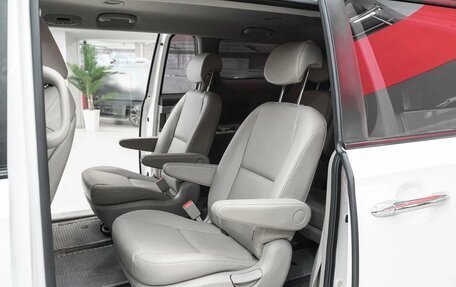 KIA Carnival III, 2018 год, 2 599 000 рублей, 11 фотография