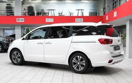 KIA Carnival III, 2018 год, 2 599 000 рублей, 4 фотография