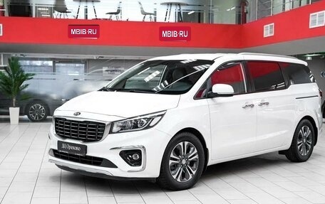 KIA Carnival III, 2018 год, 2 599 000 рублей, 5 фотография