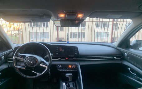 Hyundai Elantra, 2021 год, 2 200 000 рублей, 1 фотография