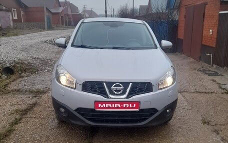 Nissan Qashqai, 2010 год, 840 000 рублей, 1 фотография