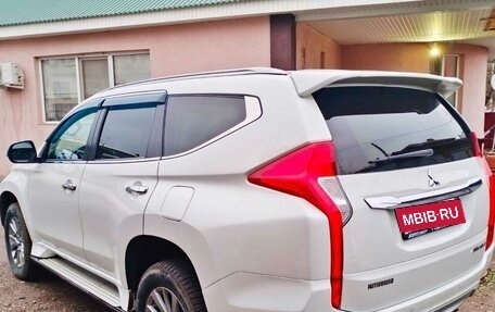 Mitsubishi Pajero Sport III рестайлинг, 2018 год, 2 800 000 рублей, 1 фотография