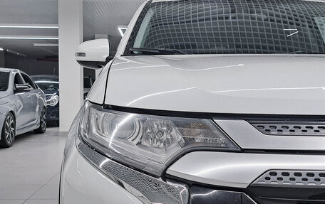 Mitsubishi Outlander III рестайлинг 3, 2018 год, 1 850 000 рублей, 21 фотография