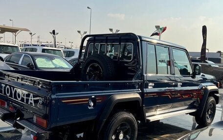 Toyota Land Cruiser 70, 2025 год, 11 100 000 рублей, 2 фотография