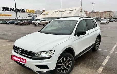 Volkswagen Tiguan II, 2019 год, 2 750 000 рублей, 2 фотография