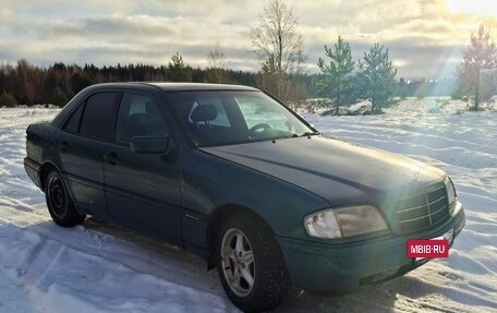 Mercedes-Benz C-Класс, 1996 год, 200 000 рублей, 2 фотография