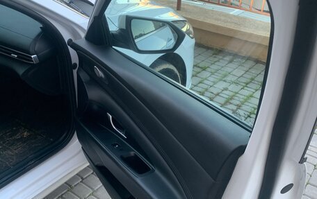 Hyundai Elantra, 2021 год, 2 200 000 рублей, 5 фотография