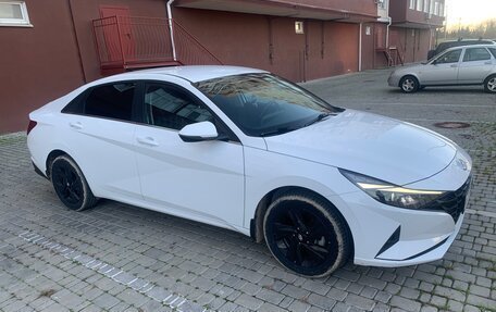 Hyundai Elantra, 2021 год, 2 200 000 рублей, 6 фотография