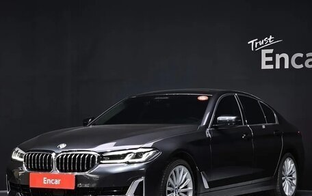 BMW 5 серия, 2022 год, 5 290 000 рублей, 2 фотография