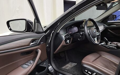 BMW 5 серия, 2022 год, 5 290 000 рублей, 13 фотография