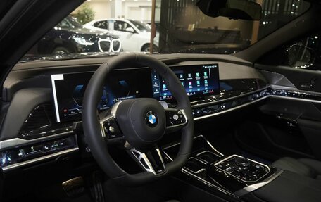 BMW 7 серия, 2025 год, 18 300 000 рублей, 13 фотография