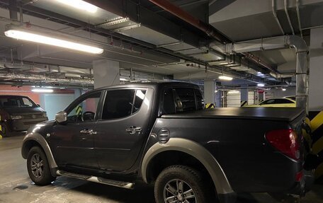 Mitsubishi L200 IV рестайлинг, 2013 год, 1 500 000 рублей, 2 фотография