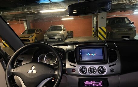 Mitsubishi L200 IV рестайлинг, 2013 год, 1 500 000 рублей, 6 фотография