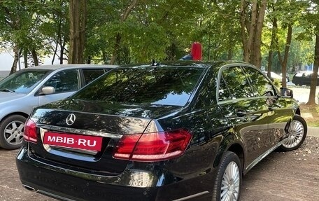 Mercedes-Benz E-Класс, 2015 год, 2 350 000 рублей, 3 фотография