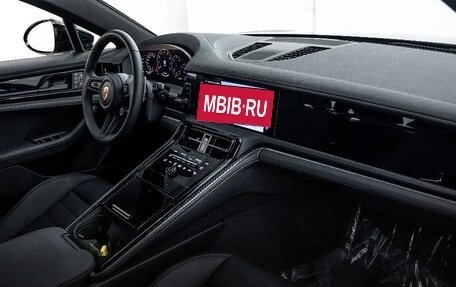 Porsche Panamera, 2025 год, 19 000 000 рублей, 5 фотография