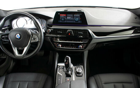 BMW 5 серия, 2020 год, 3 730 000 рублей, 11 фотография