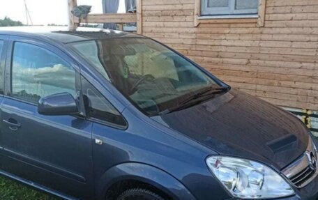 Opel Zafira B, 2010 год, 600 000 рублей, 2 фотография