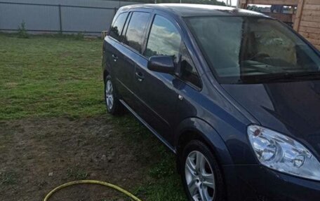 Opel Zafira B, 2010 год, 600 000 рублей, 3 фотография