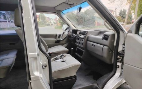 Volkswagen Transporter T4, 2001 год, 1 067 000 рублей, 8 фотография