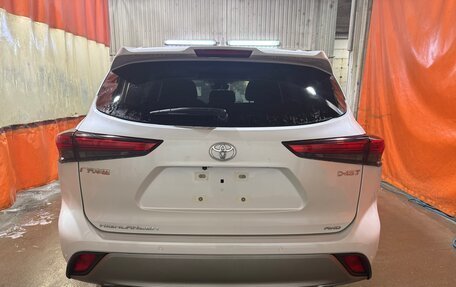 Toyota Highlander, 2025 год, 5 390 000 рублей, 6 фотография