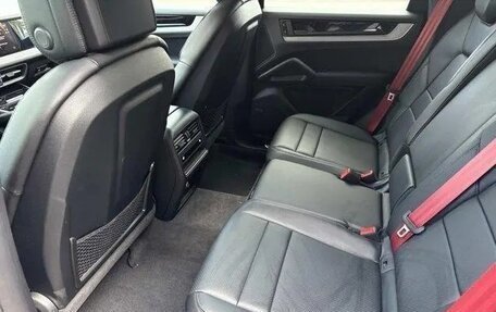 Porsche Cayenne III, 2025 год, 13 215 000 рублей, 15 фотография