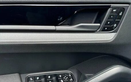 Porsche Cayenne III, 2025 год, 13 215 000 рублей, 20 фотография