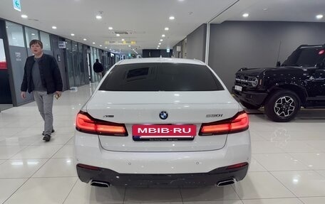 BMW 5 серия, 2022 год, 5 880 000 рублей, 3 фотография